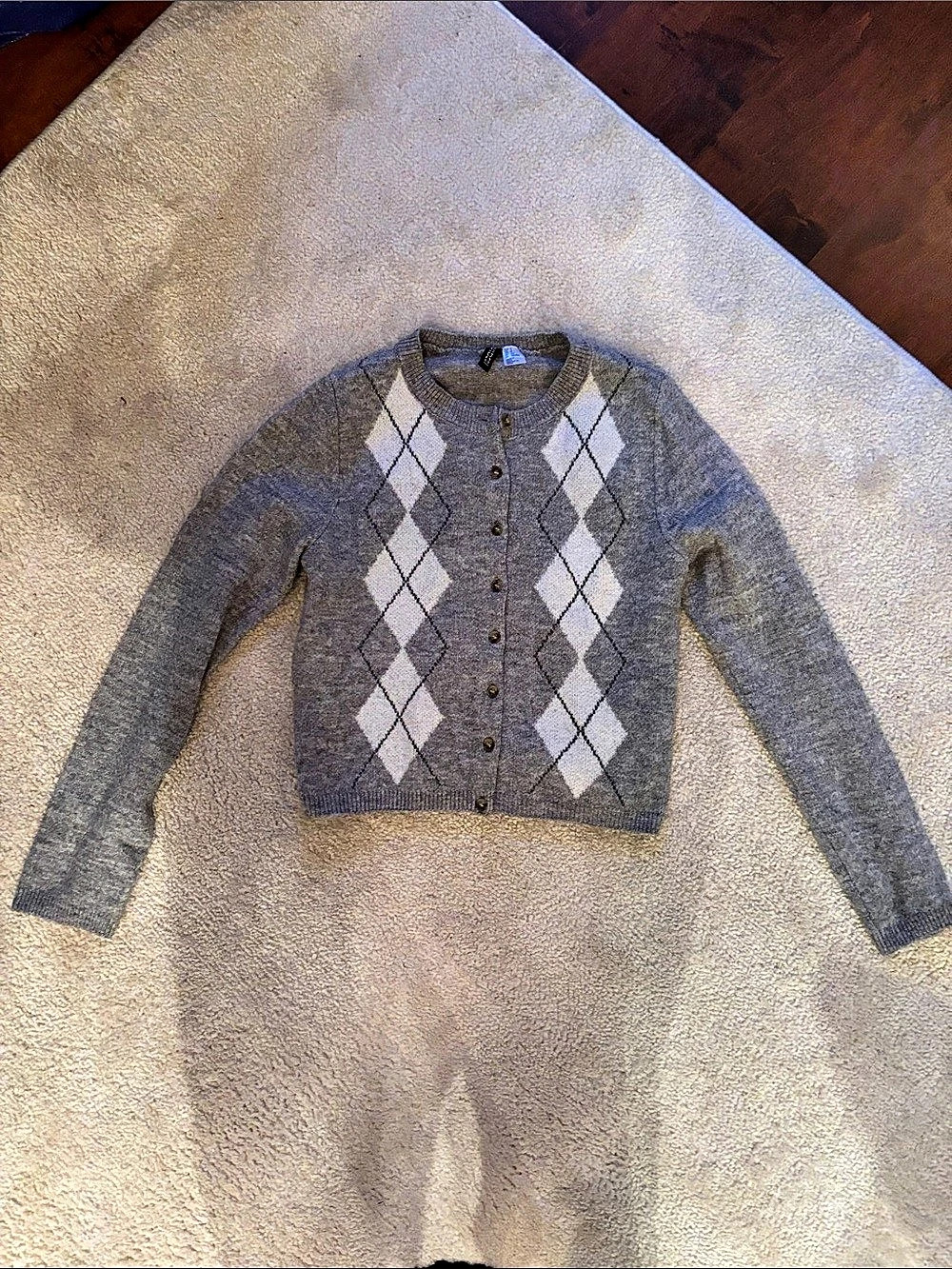 H&M Short Fine-Knit Cardigan Argyle Gray & White